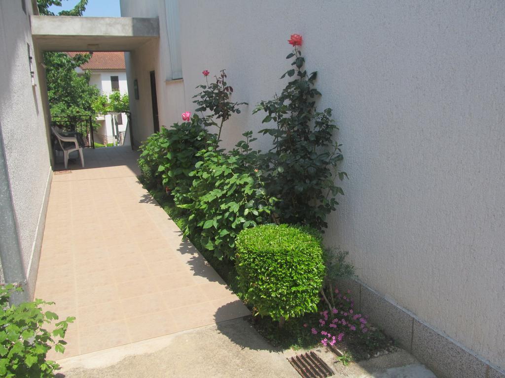Apartment Artusi Pula Rum bild