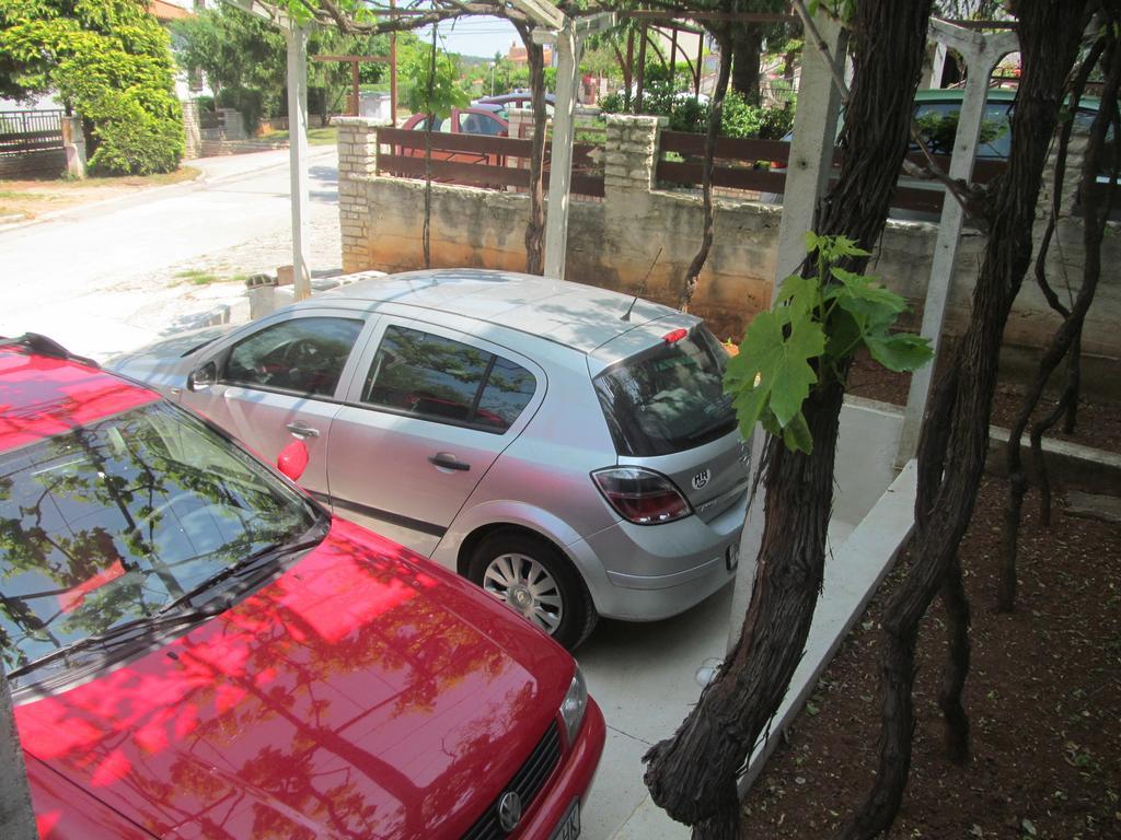 Apartment Artusi Pula Rum bild