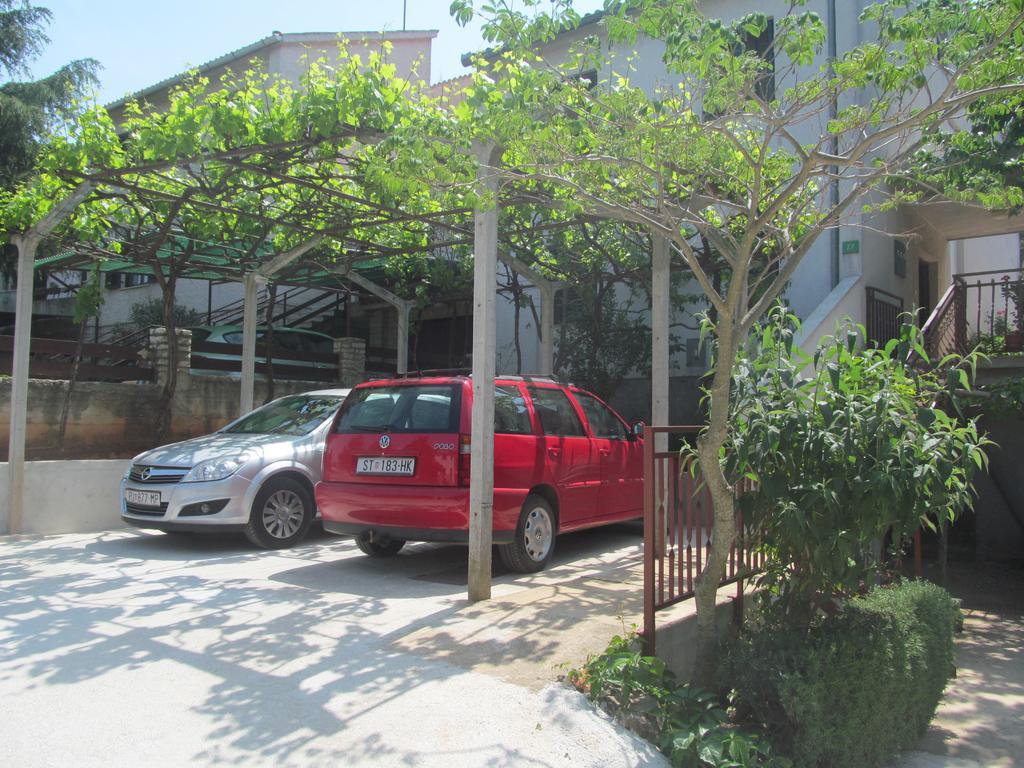 Apartment Artusi Pula Rum bild