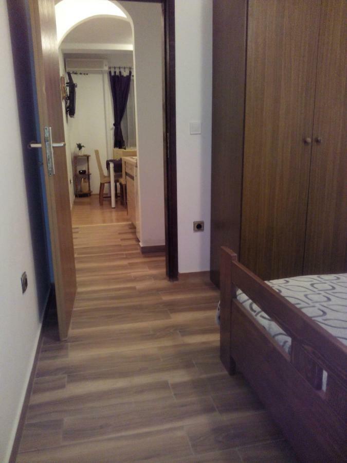 Apartment Artusi Pula Exteriör bild
